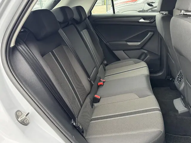 Volkswagen T-Roc 1.0 TSI STYLE 2020 Benzine 12