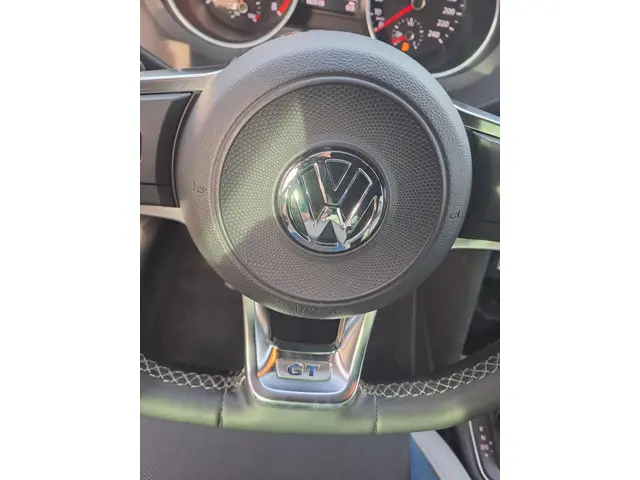 Volkswagen Polo 1.4 TSI BlueGT 2017 Benzine 32