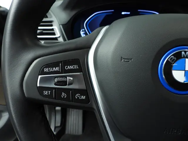 BMW X3 xDrive30e 2023 Hybride Benzine 13