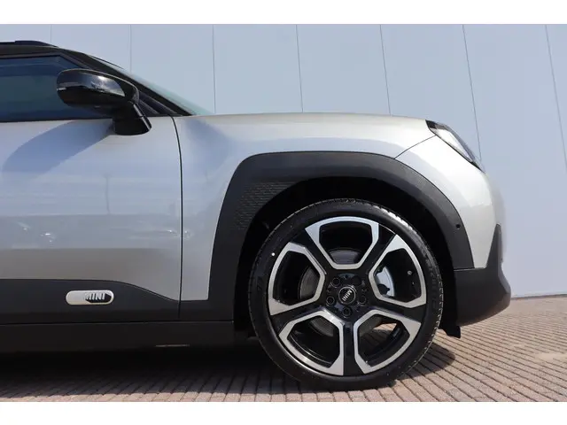 MINI Aceman E | Favoured M 2025 Elektrisch 5