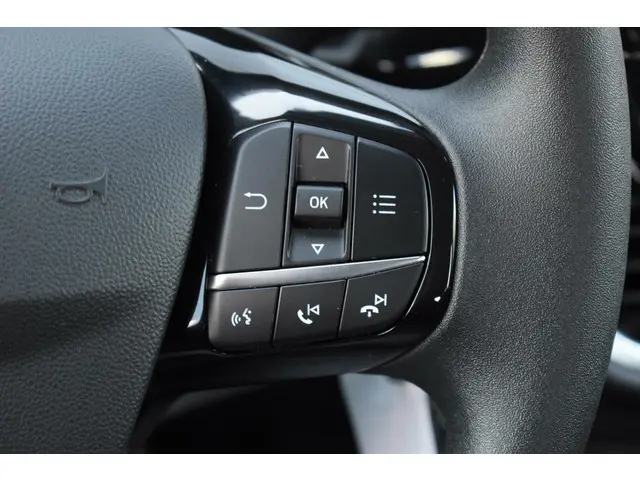 Ford Fiesta 1.1 Trend |NAVI|CARPLAY|CRUISE|PDC 2018 Benzine 39