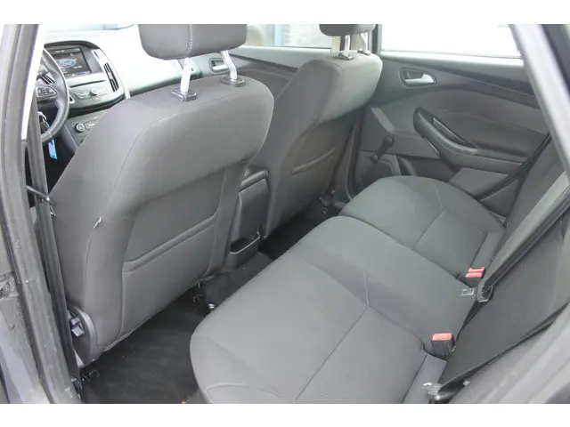 Ford Focus Wagon 1.0 Lease Edition 2016 Benzine 14