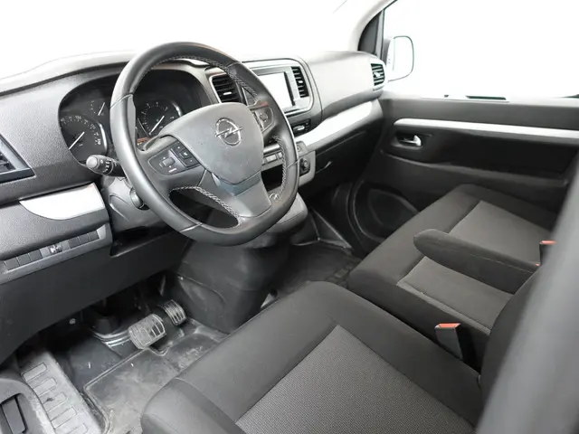 Opel Vivaro L3H1 145pk Automaat 2024 Diesel 11