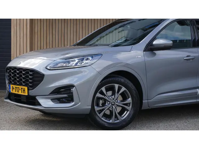 Ford Kuga 1.5 EcoBoost ST-Line X 2022 Benzine 51