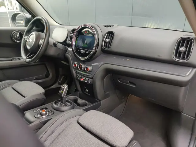 MINI Countryman 1.5 Cooper Business Edition 2020 Benzine 11
