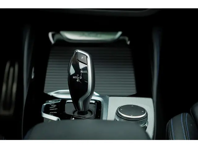 BMW X4 xDrive30i High Executive 2019 Benzine 16