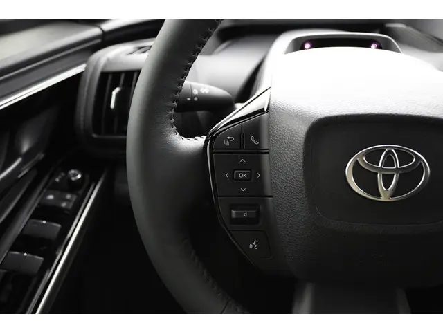 Toyota bZ4X Dynamic 71 kWh 2025 Elektrisch 18