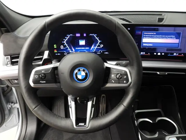 BMW iX2 xDrive30 2024 Elektrisch 10