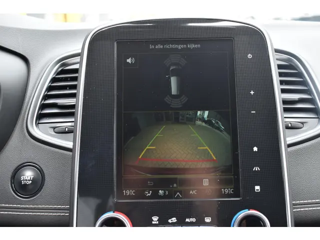 Renault Grand Scénic TCe 140 EDC Bose 2019 Benzine 18