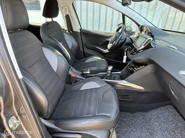 Peugeot 2008 1.6 VTi Allure / Garantie ! 2014 Benzine 33