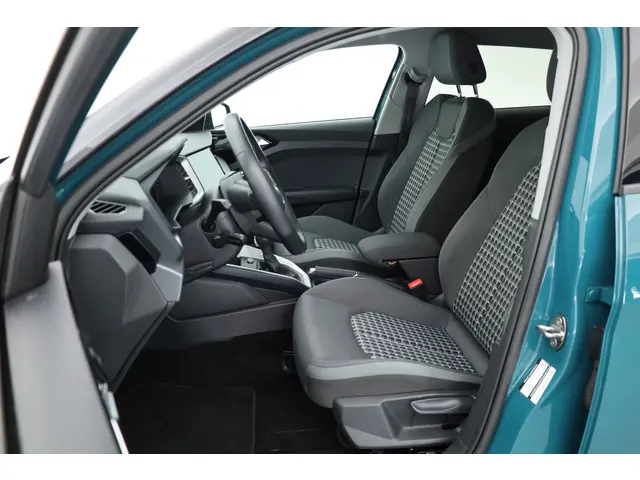 Audi A1 Citycarver 35 TFSI Aut. 150pk 2021 Benzine 3