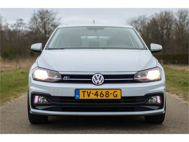 Volkswagen Polo TSI 95PK DSG R-LINE BUSINESS 2018 Benzine 5