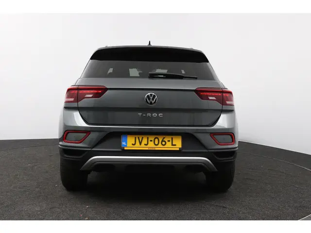 Volkswagen T-Roc 1.0 TSI 110pk Life 2023 Benzine 11