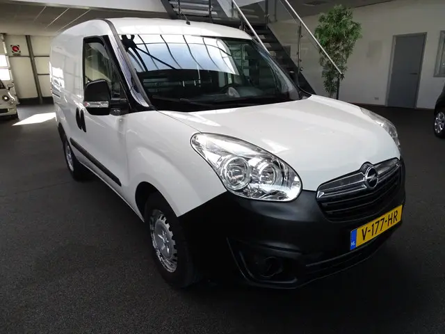 Opel Combo 1.3 CDTi L1H1 Edition 2017 Diesel 6