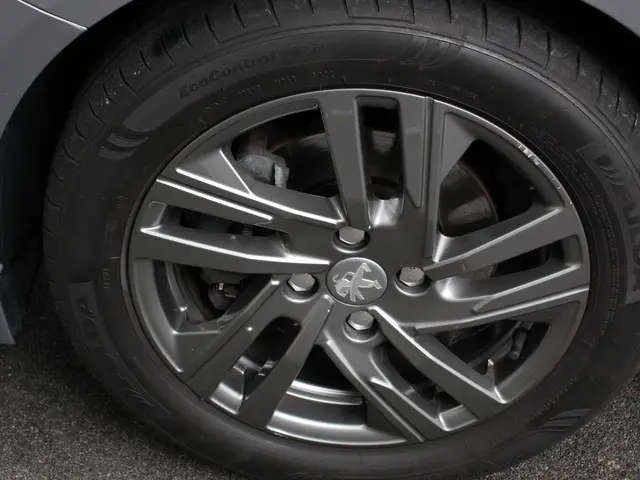 Peugeot 208 1.2 PureTech 100pk Active Pack 2021 Benzine 30