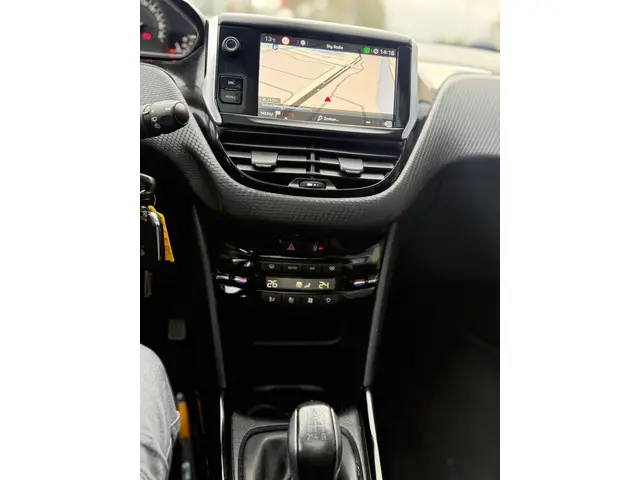 Peugeot 2008 1.2 PureTech Allure 2017 Benzine 8