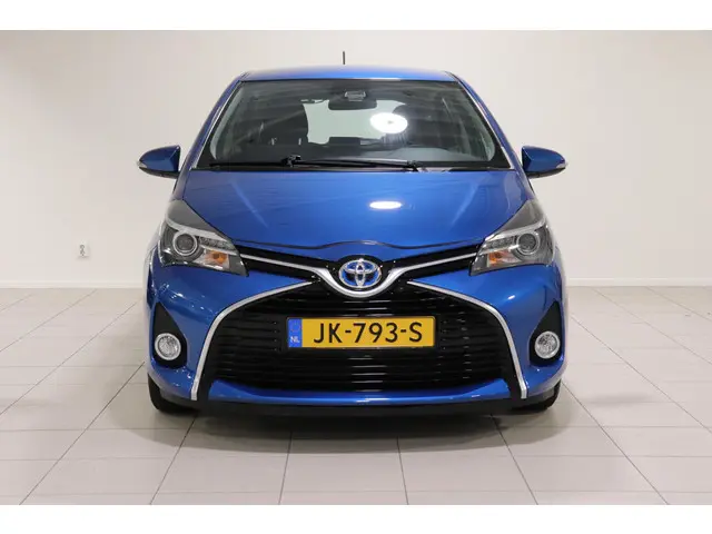 Toyota Yaris 1.5 Hybrid Trend, 2016 Hybride Benzine 16
