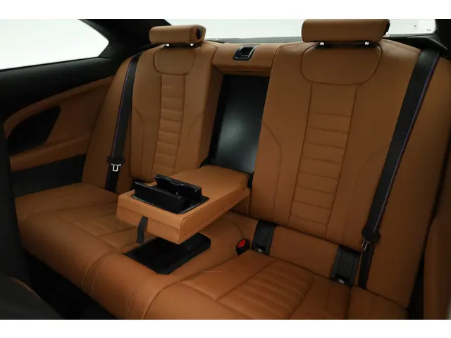 BMW 2 Serie Coupé M240i xDrive 375pk 2023 Benzine 25