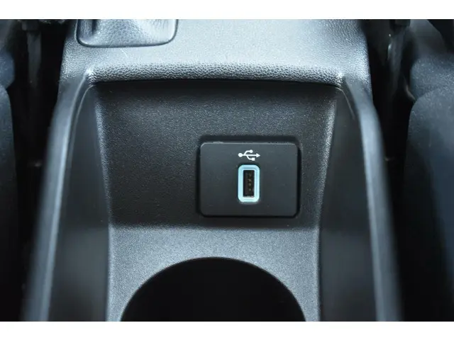 Ford Fiesta 1.1 Trend |NAVI|CARPLAY|CRUISE|PDC 2018 Benzine 40
