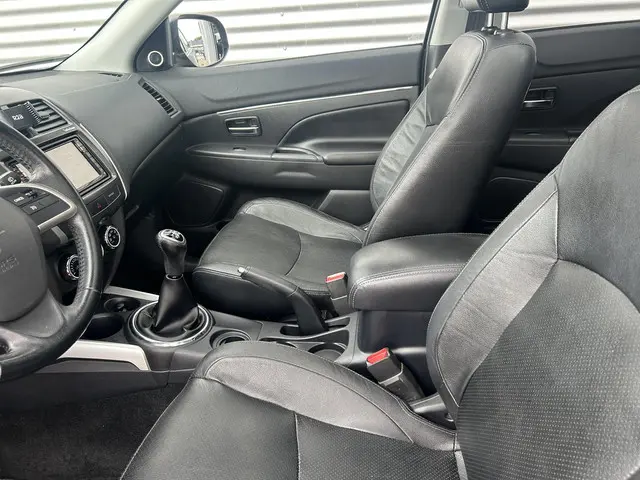 Mitsubishi ASX 1.6 Cleartec Instyle 2014 Benzine 19