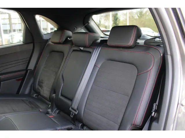 Ford Kuga 2.5 PHEV ST-Line X 2023 Hybride Benzine 8