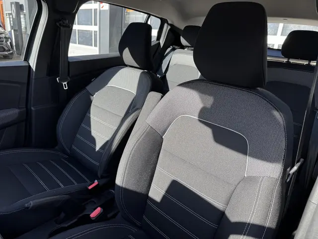 Dacia Sandero 1.0 TCe 90 Journey Automaat!! 2025 Benzine 10