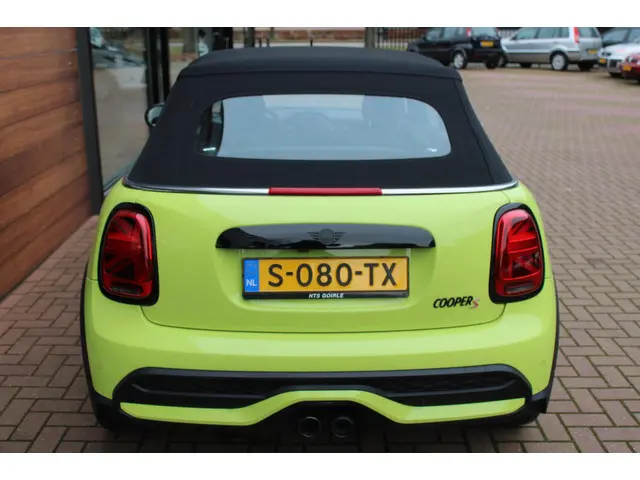 MINI Cooper S Cabrio Mini 2.0 Essential 2022 Benzine 31