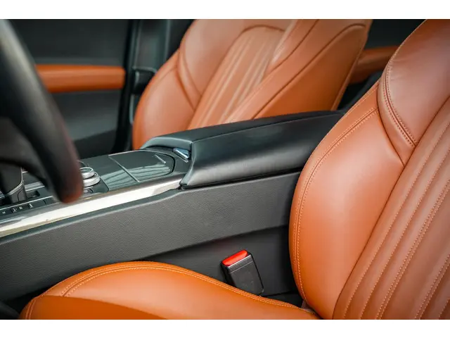 Maserati Ghibli 3.0 V6 GranLusso 2018 Benzine 26
