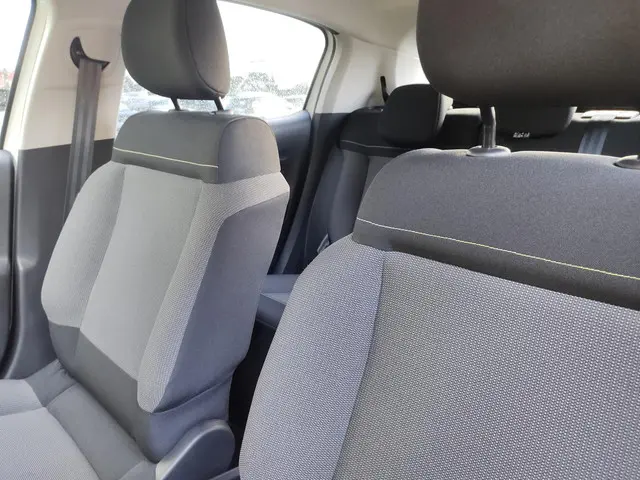 Citroën C3 1.2 PureTech S&S Feel Edition 2019 Benzine 17