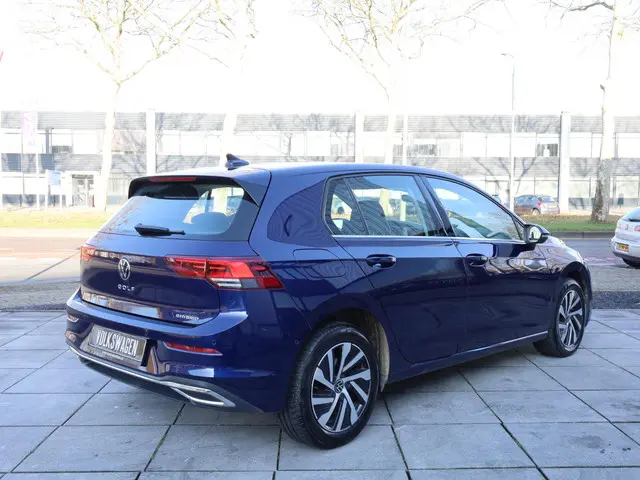 Volkswagen Golf 1.4 eHybrid PHEV 2022 Hybride Benzine 22
