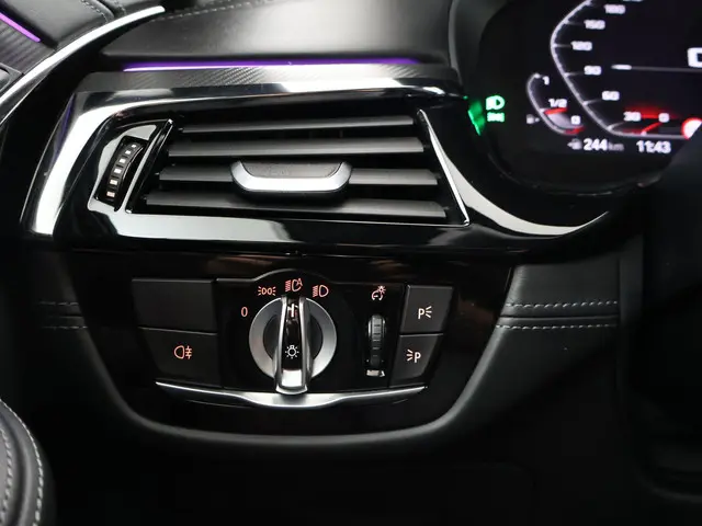 BMW M5 COMPETITION 740 PK FACELIFT MODEL 2020 Benzine 77