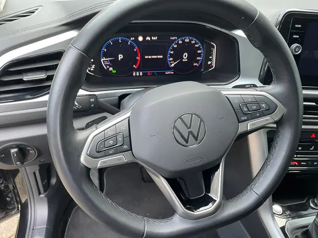 Volkswagen T-Roc 1.5 TSI Style Automaat 2023 Benzine 4