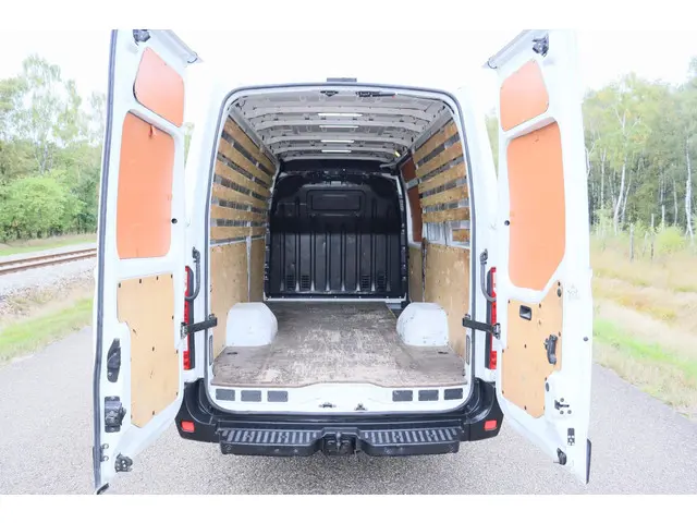 Renault Master T35 2.3 dCi L3H3 DL 2016 Diesel 22