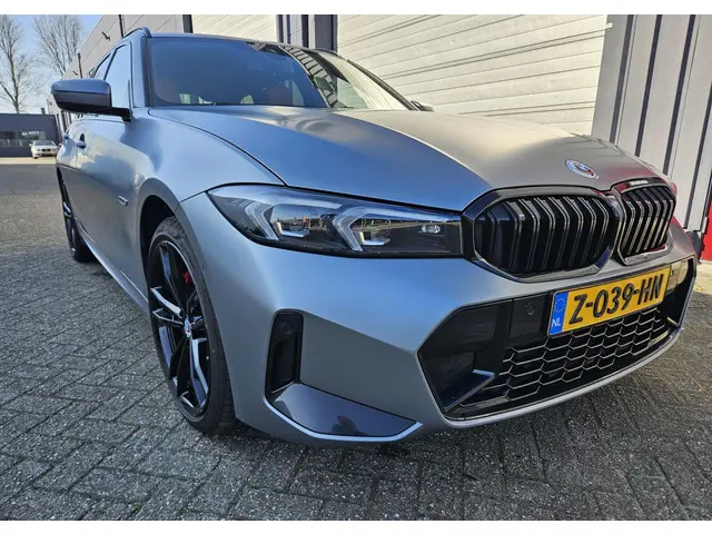 BMW 3 Serie Touring 330e 2022 Hybride Benzine 9