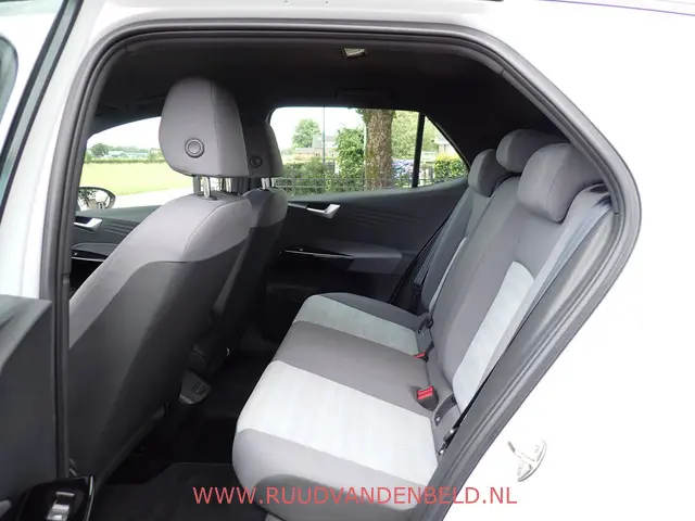Volkswagen ID.3 PRO 58kWh 2020 Elektrisch 9