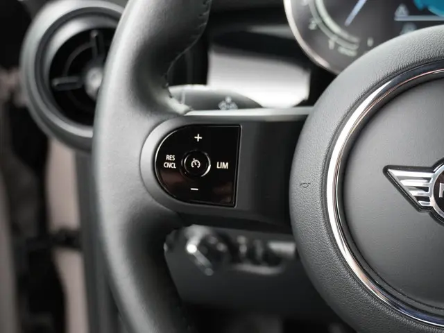MINI Cooper 1.5 Classic 2023 Benzine 19