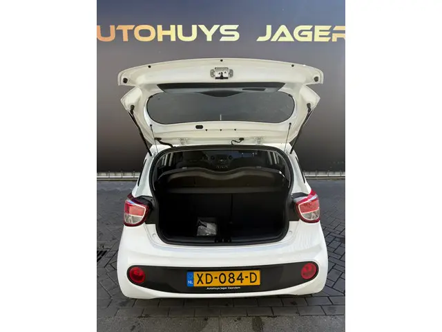 Hyundai i10 1.0i i-Drive GEEN AIRCO!!! 2018 Benzine 12