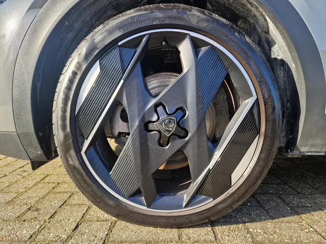 Peugeot 408 1.6 HYbrid GT 180 EAT8 2024 Hybride Benzine 34