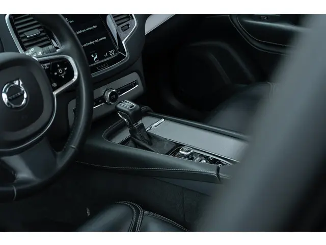 Volvo XC90 2.0 D4 Inscription 2018 Diesel 8