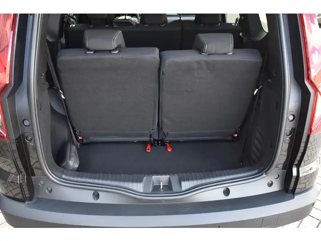 Dacia Jogger Hybrid 140 Extreme 2025 Hybride Benzine 15