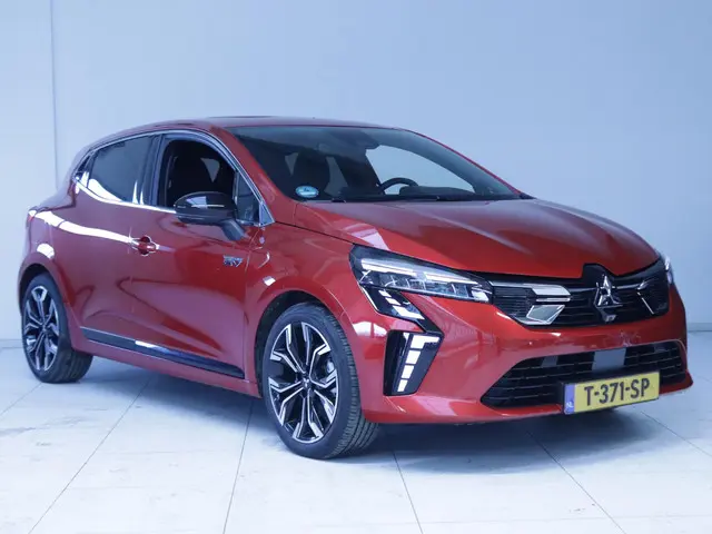 Mitsubishi Colt 1.6 HEV Instyle 2023 Hybride Benzine 21