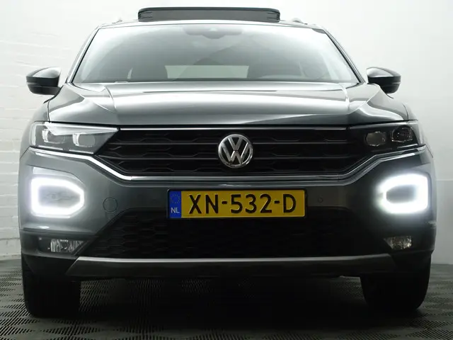 Volkswagen T-Roc 1.5 TSI R Line Sport Aut- 2019 Benzine 28