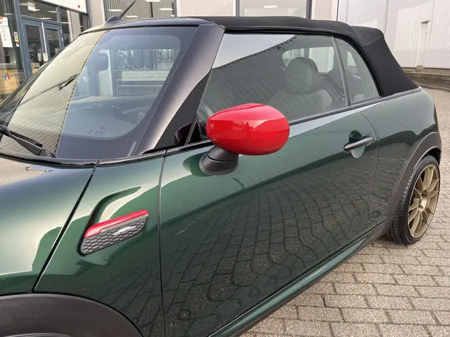 MINI Cooper Cabrio 2.0 John Works Chili 2017 Benzine 54