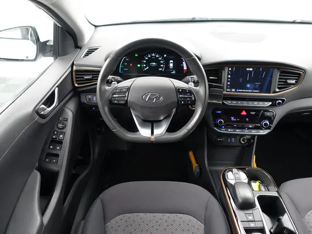 Hyundai IONIQ Premium EV Aut- 2018 Elektrisch 6