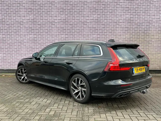 Volvo V60 3