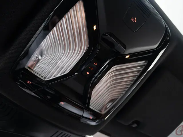 BMW 5 Serie Sedan 540i xDrive 2019 Benzine 36