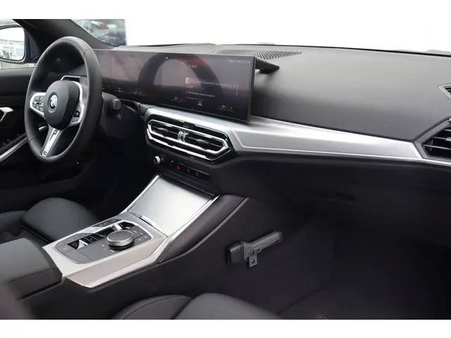 BMW 3 Serie 320e 2025 Hybride Benzine 11