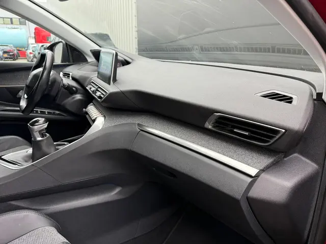 Peugeot 3008 1.2 PureTech Allure 2017 Benzine 39