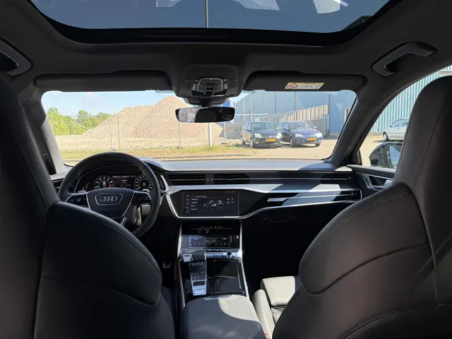 Audi RS6 A6 Avant TFSI quattro performance 2024 Benzine 31