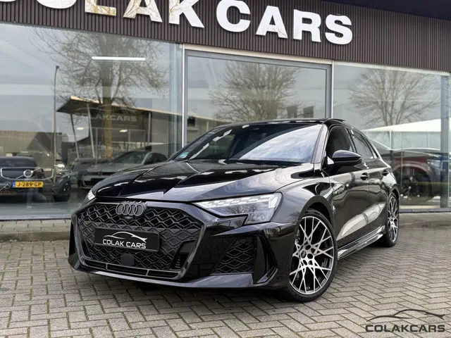 Audi RS3 2.5 TFSI RS 3 quattro 2025 Benzine 41